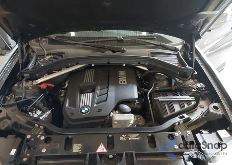 2011 BMW X3 xDrive28I z USA, uszkodzony, nr VIN 5UXWX5C53BL708611